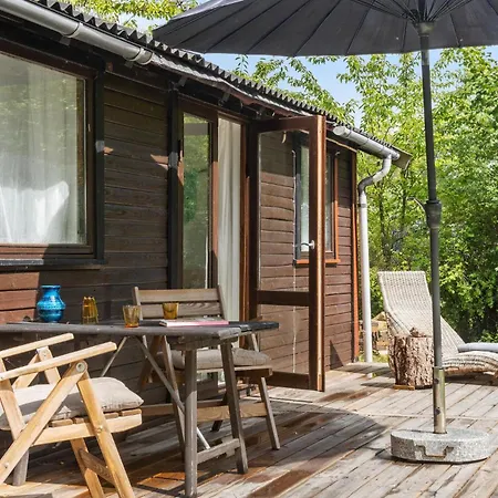 Stunning In With Kitchen Holiday home *